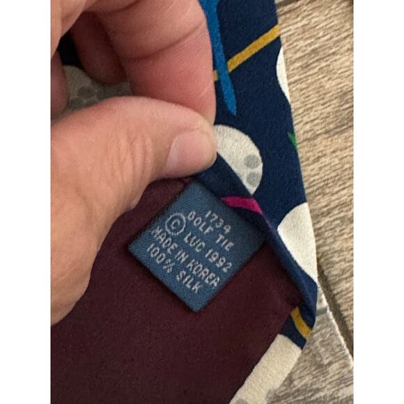 Vintage Lillian Vernon Men's 100% silk Designer Golf Necktie tie made in Korea - Picture 5 of 5